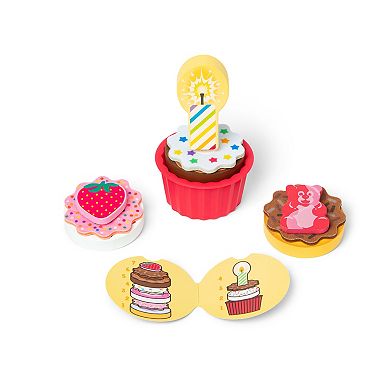 Melissa & Doug Play to Go Cake and Cookies Play Food Travel Toy in Cup with Fidget Toy Lid
