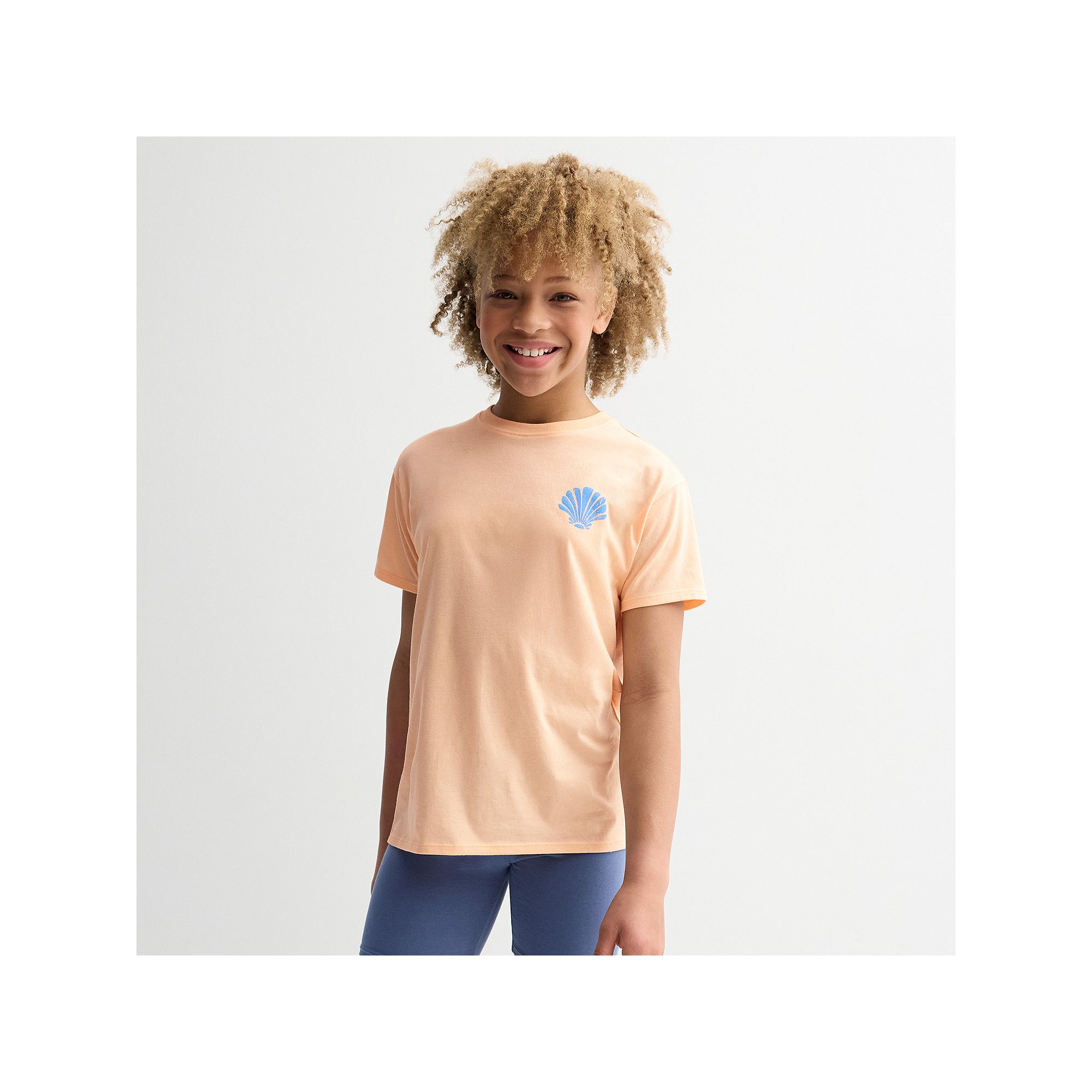 Girls 7-20 SO® Short Sleeve Oversized Graphic Tee in Regular & Plus Size, 