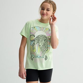 Girls 7-20 SO® Short Sleeve Oversized Graphic Tee in Regular & Plus Size