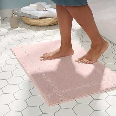 Town & Country Tufted Border Bath Mat