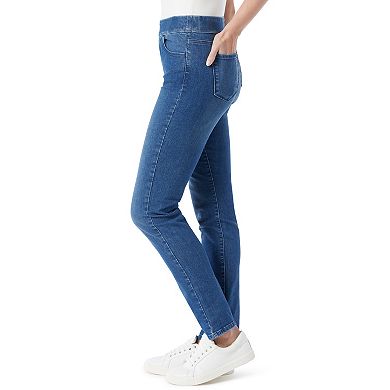 Petite Gloria Vanderbilt Amanda Pull-On Jeans