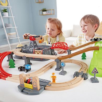 Hape 50-pc. Bucket Builder Set: Railway