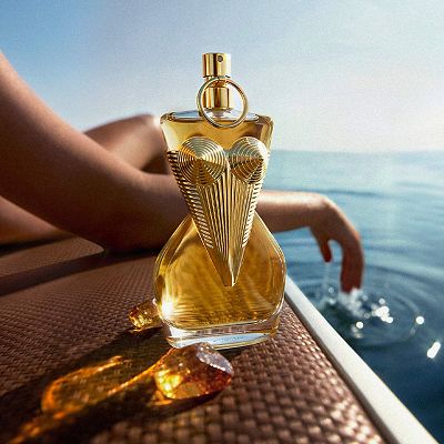 Jean Paul Gaultier Gaultier Divine Le Parfum Travel Spray with Vanilla