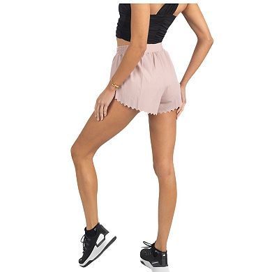 Chloe Romantic Scalloped Detailing Shorts In Soft Pink