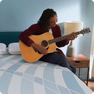 Sealy Dreamlife™ 14-in. Hybrid Mattress-in-a-Box