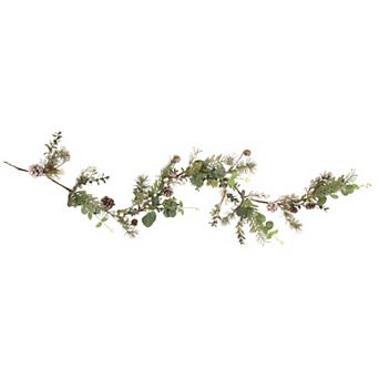 Northlight White Berry Eucalyptus & Pinecone Christmas Garland