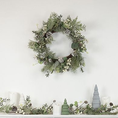 Northlight White Berry Eucalyptus & Pinecone Christmas Garland