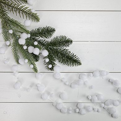 Northlight White Plush Snowball Christmas Garland