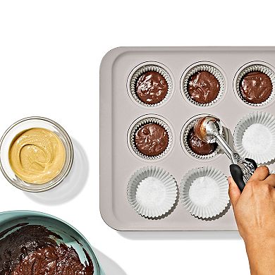 OXO Good Grips Non-Stick Pro Ceramic Coated Metal Bakeware Biscuit 12-Cup Muffin Pan