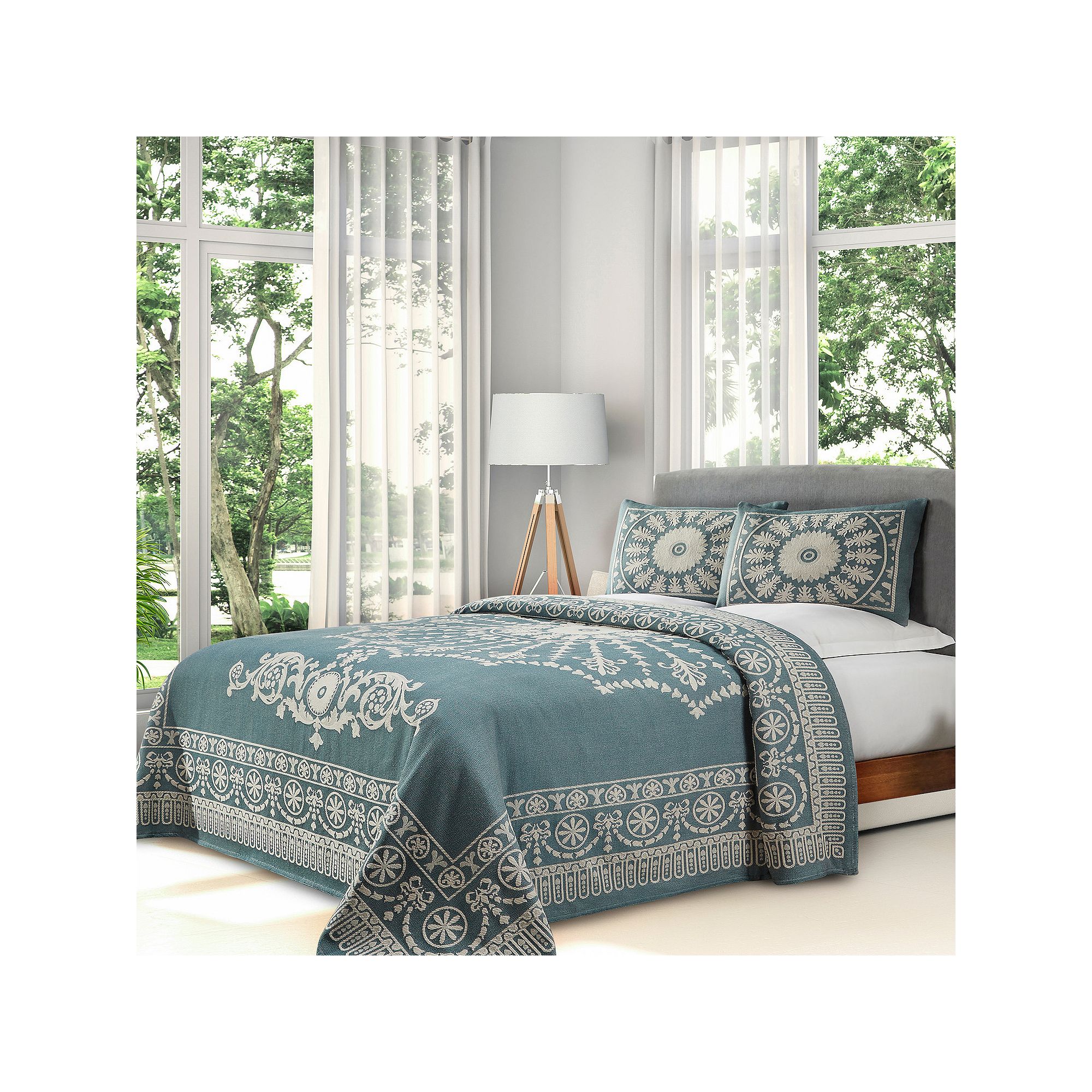 SUPERIOR Kymbal Medallion Woven Jacquard Oversized Bedspread & Sham Set, Ce