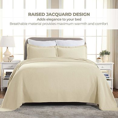 SUPERIOR Paisley Cotton All-Season Matelassé Bedspread Set with Shams
