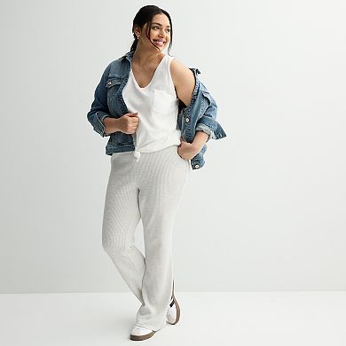 Juniors' Plus Size SO® Relaxed V-Neck Pocket Tank Top