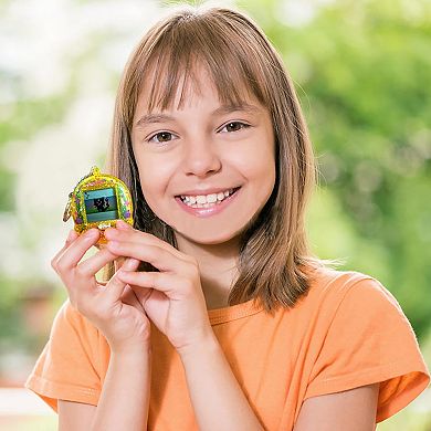 Top Secret Toys GigaPets: StarCat/CompuKitty Classic Or Magic, Virtual Interactive Pet Keychain