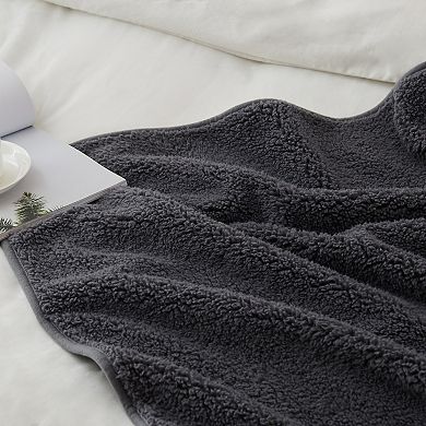 Allisandro Waterproof Sherpa Bed Blanket