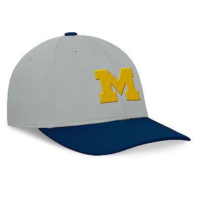 Men's Top of the World Gray/Navy Michigan Wolverines Mick Flex Hat