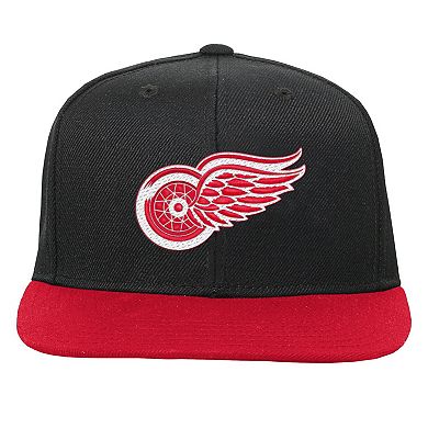 Youth Mitchell & Ness Black/Red Detroit Red Wings Core Team Two-Tone Snapback Hat