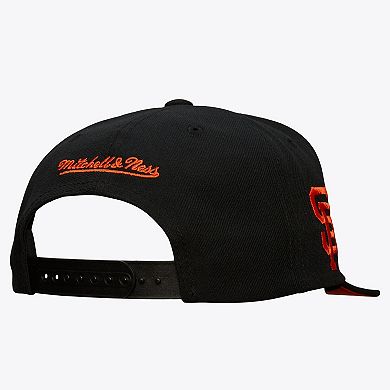 Men's Mitchell & Ness Black San Francisco Giants Team Tagged Snapback Hat