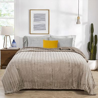 Home Soft Things Super Mink Faux Fur Blanket
