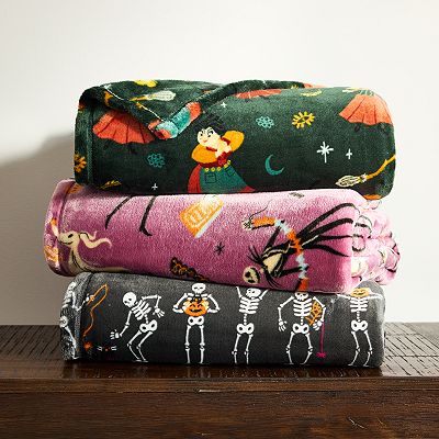 The Big One Halloween Oversized Supersoft Plush Throw Blanket