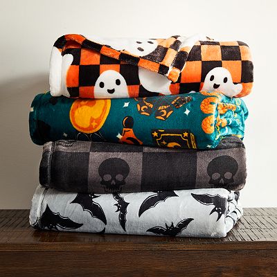 The Big One Halloween Oversized Supersoft Plush Throw Blanket