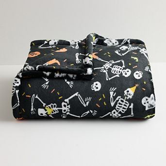 The Big One® Halloween Oversized Supersoft Plush Throw Blanket