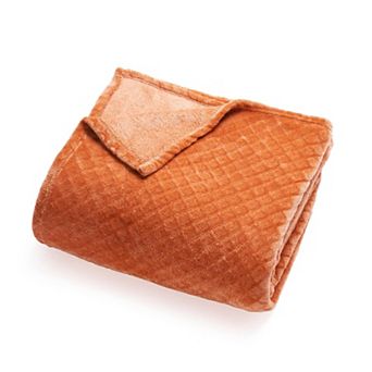 SUPERIOR Alaska Diamond Plush Fleece Ultra-Soft Blanket