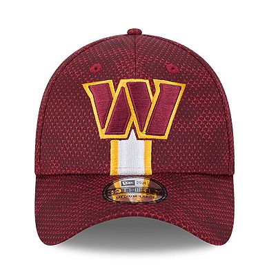 Men's New Era Burgundy Washington Commanders 2024 Sideline 39THIRTY Flex Hat