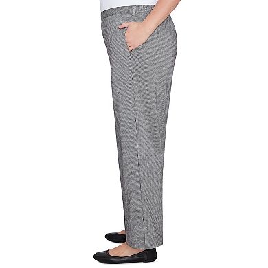 Plus Size Alfred Dunner Chic Comfort Waist Short Mid-Rise Pants