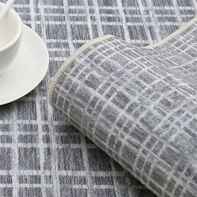 Garvee Soft Washable Area Rug Modern Plaid Throw Rug