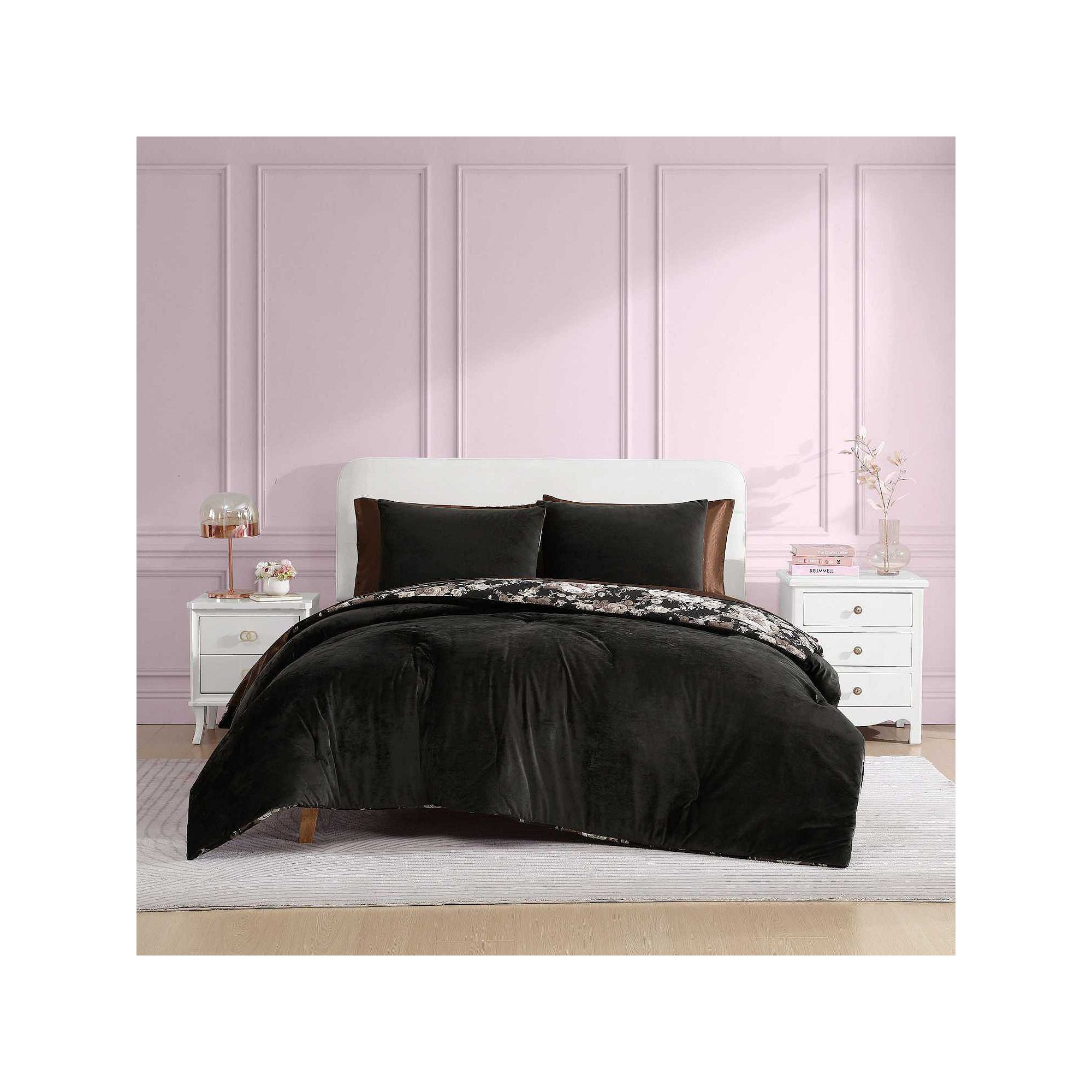Betsey Johnson Velvet Pink Comforter Set, Black