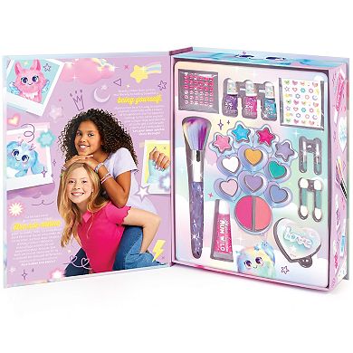 Make It Real 3C4G: Imagination Land Cosmetic 25 pc. Beauty Set