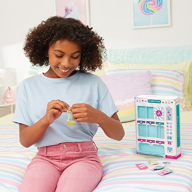 They'll love this Make It Real: Stamp To Reveal: Cool Cat & Smily Dino - DIY 2 Dot Posters.