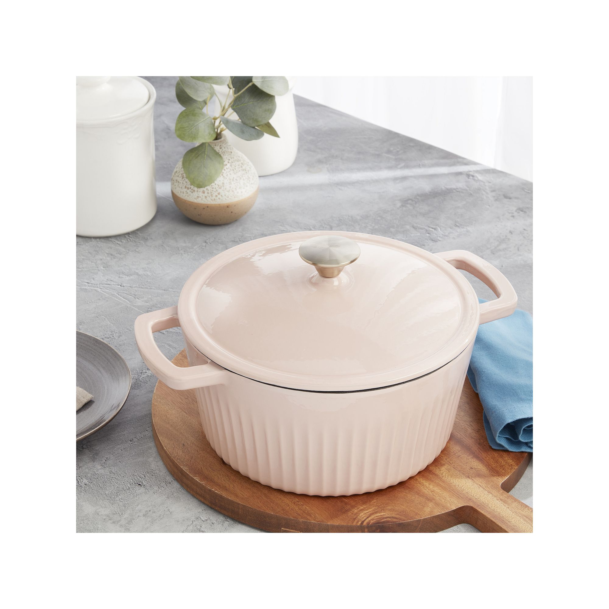 Mingle & Co. 5-qt. Fluted Enameled Cast Iron Dutch Oven, Pink