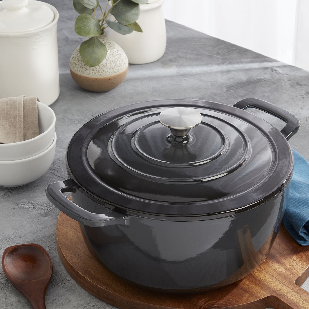 Mingle & Co 7-qt. Enameled Cast Iron Dutch Oven - Black