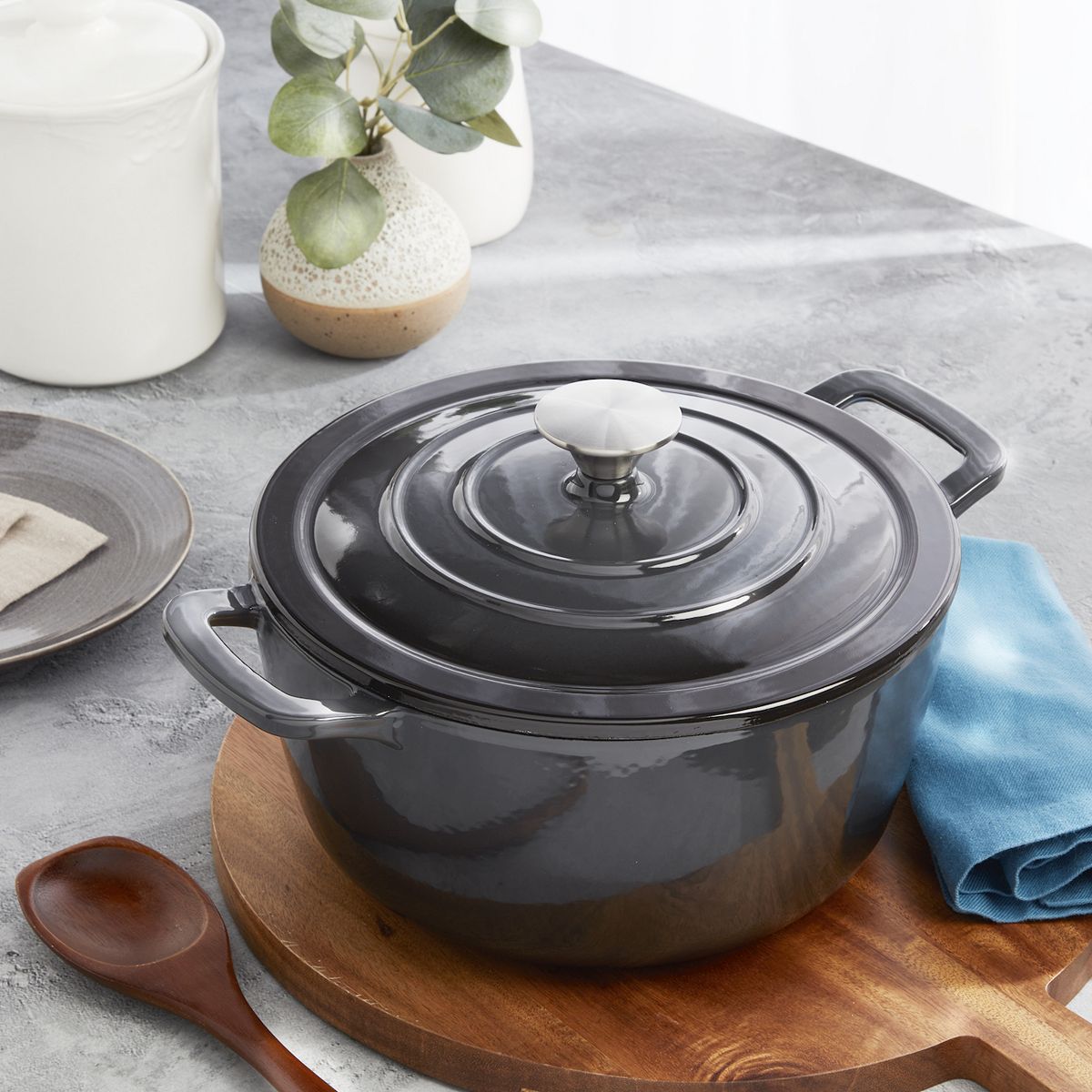 Mingle & Co. 5-qt. Enameled Cast Iron Dutch Oven - Black