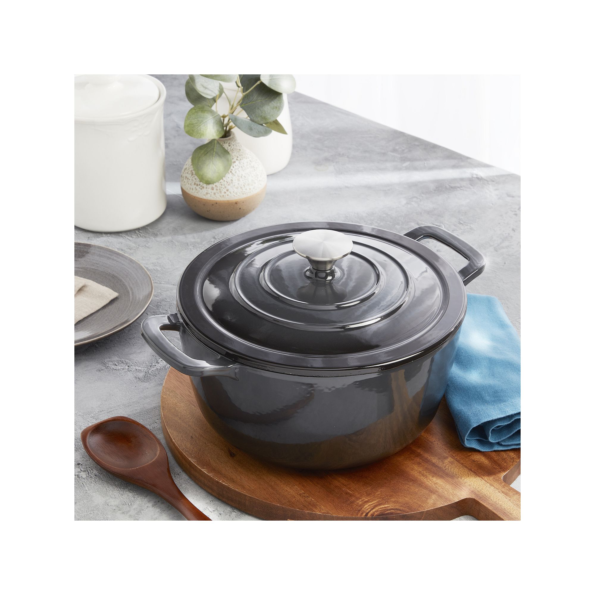 Mingle & Co. 5-qt. Enameled Cast Iron Dutch Oven, Black