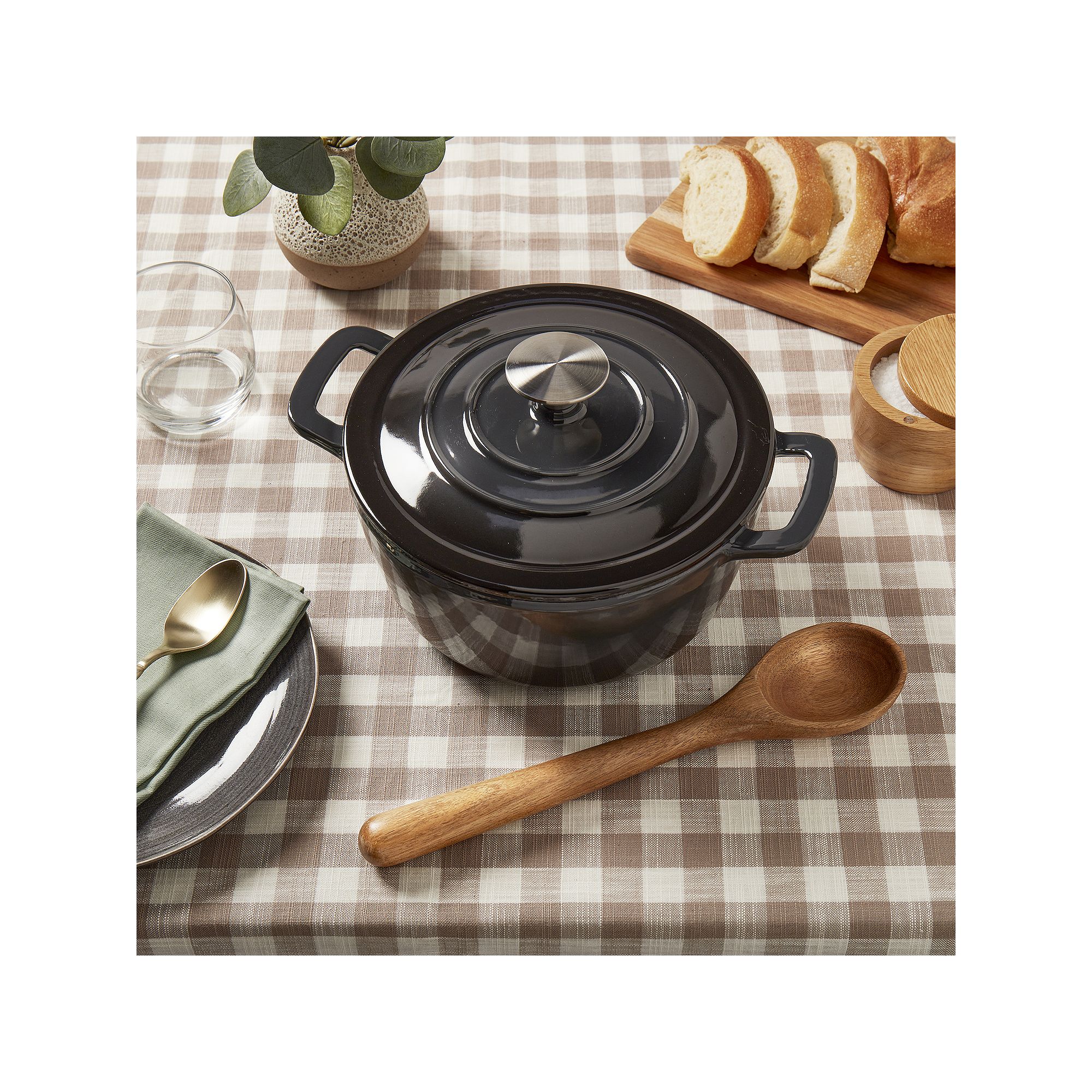 Mingle & Co 3.5-qt. Enameled Cast Iron Dutch Oven, Black