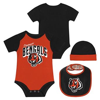 "Newborn & Infant Cincinnati Bengals Dynamic Duo Bodysuit, Bib & Knit Hat Set"