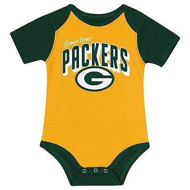"Newborn & Infant Green Bay Packers Dynamic Duo Bodysuit, Bib & Knit Hat Set"
