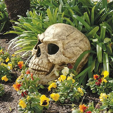 Sinister Simon Giant Skull Sculpture