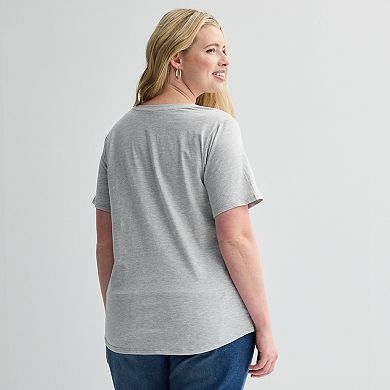 Plus Size Bluey Family Portrait Graphic Tee