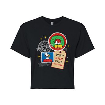 Juniors' Peanuts Snoopy Don't Open Until Christmas Cropped Tee
