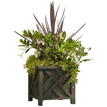 Brylanehome Chippendale Planter