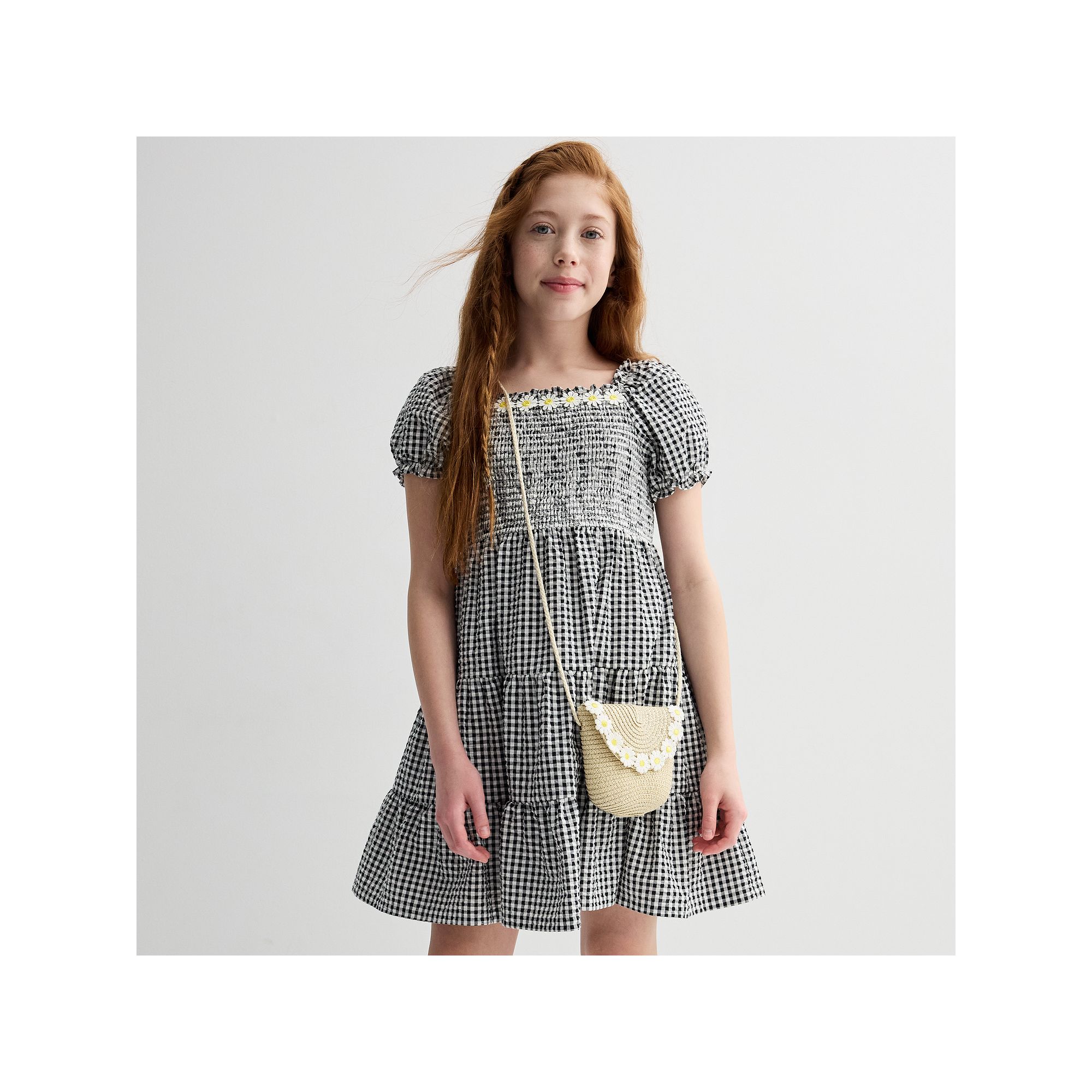 Girls 4-12 Bonnie Jean Puffed Sleeve Smocked Daisy Dress with Purse, Girls