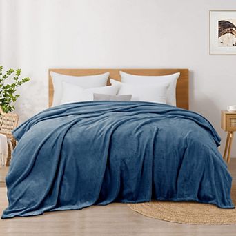 Luxurious Plush Flannel Blanket Ultra-soft & Cozy Oversize Throw Blanket For All-season Comfort