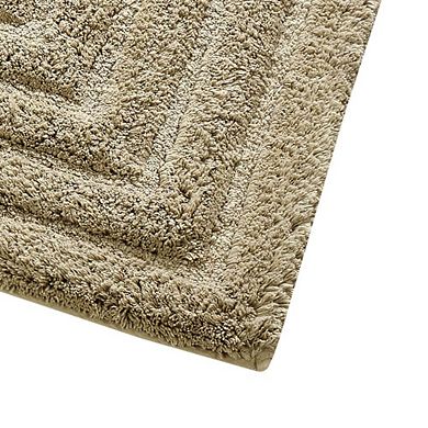 Stylish And Comfortable All Season Traditional Racetrack Design Cotton Bath Rug.