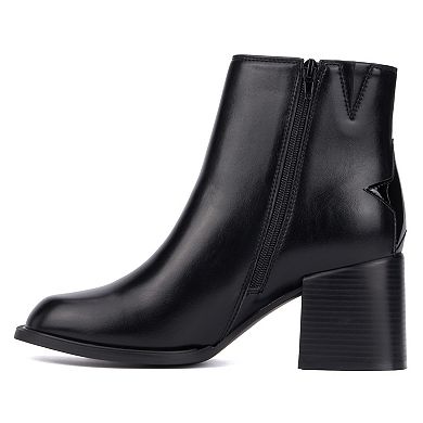 Olivia Miller Star Women's Ankle Boots