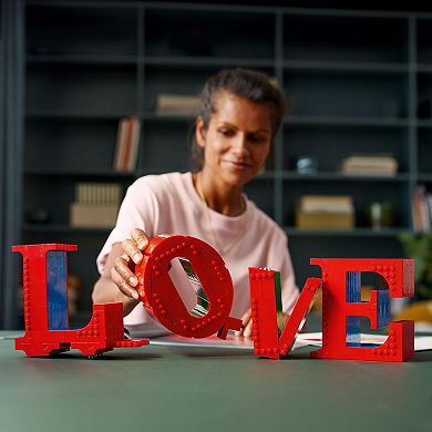 LEGO Art LOVE Collectible Building Set 31214 (791 Pieces)