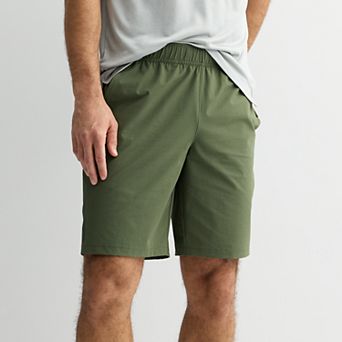 Men's Tek Gear® Lightweight 9 in Woven Shorts