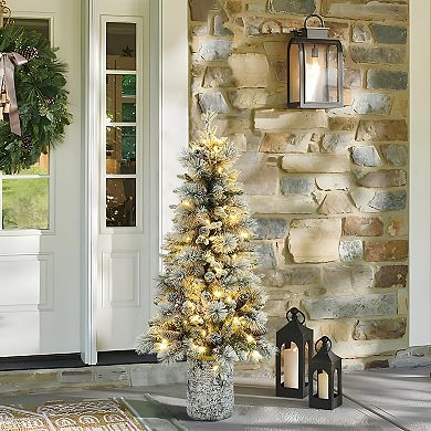 LuxenHome 4ft Pre-lit Green Flocked Potted Artificial Christmas Tree